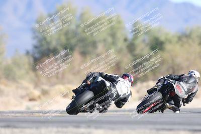 media/Dec-07-2025-CVMA (Sun) [[3e7d2de5dc]]/Race 12- Formula 40 MW and LW/